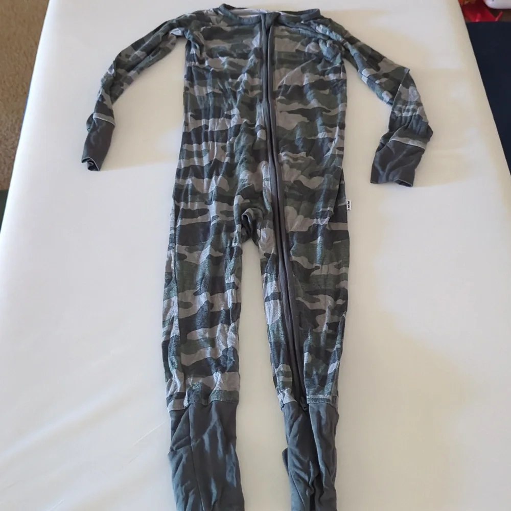 Little Sleepies Camo Print One-Piece Pajamas in Green and Gray